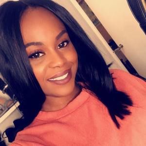 Meet your Posher, Stacy